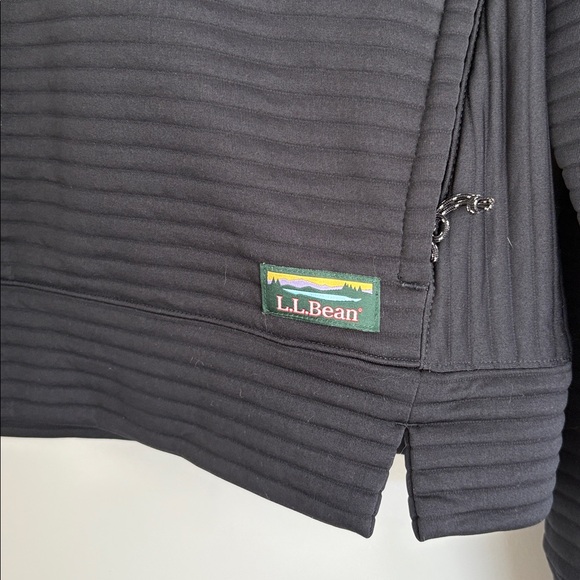 L.L. Bean Black Ribbed Pullover - Picture 2 of 4